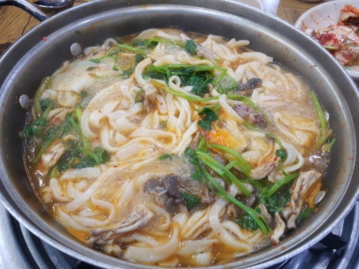 얼크니손칼국수 이미지