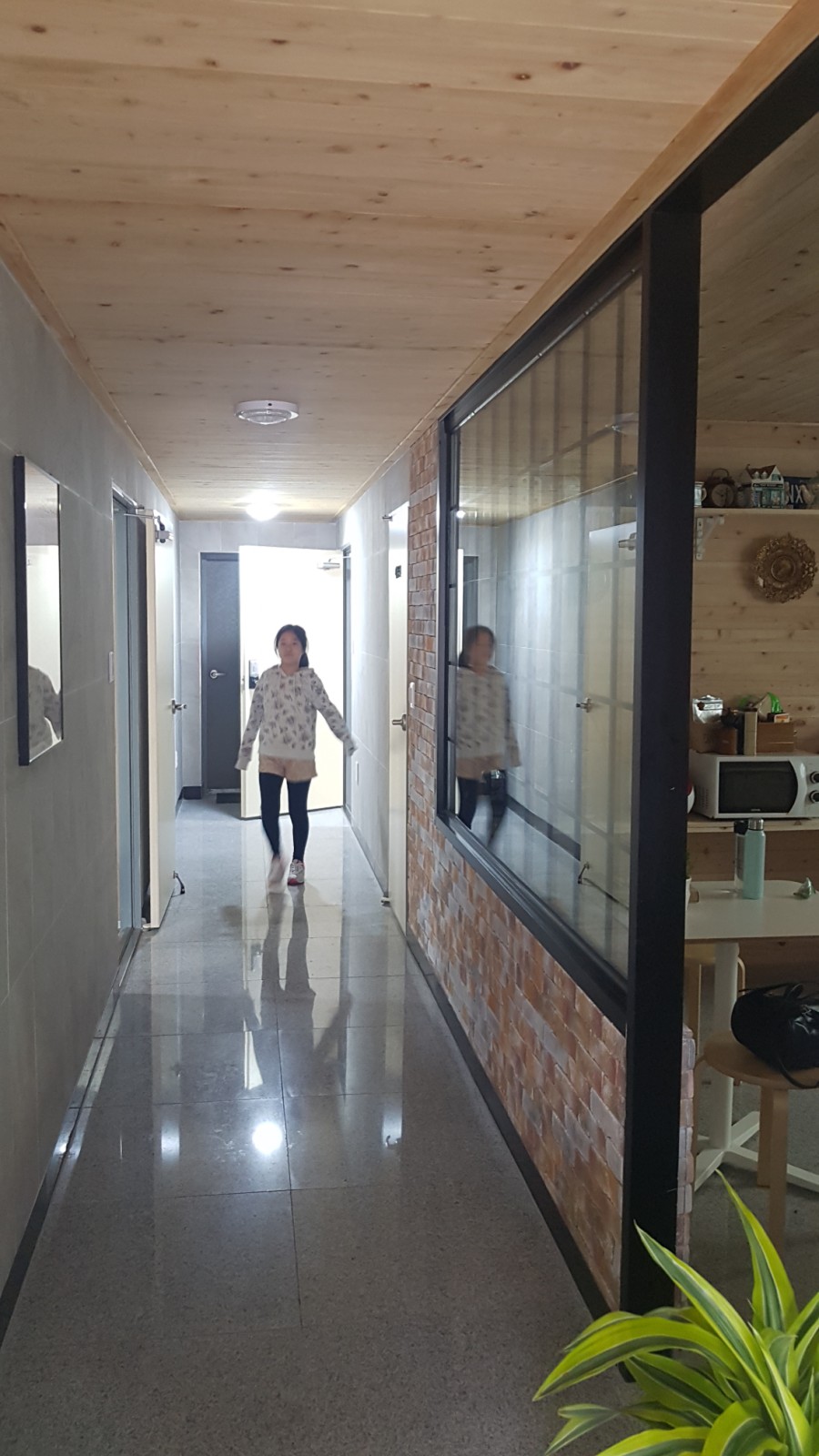 금빛민박 이미지