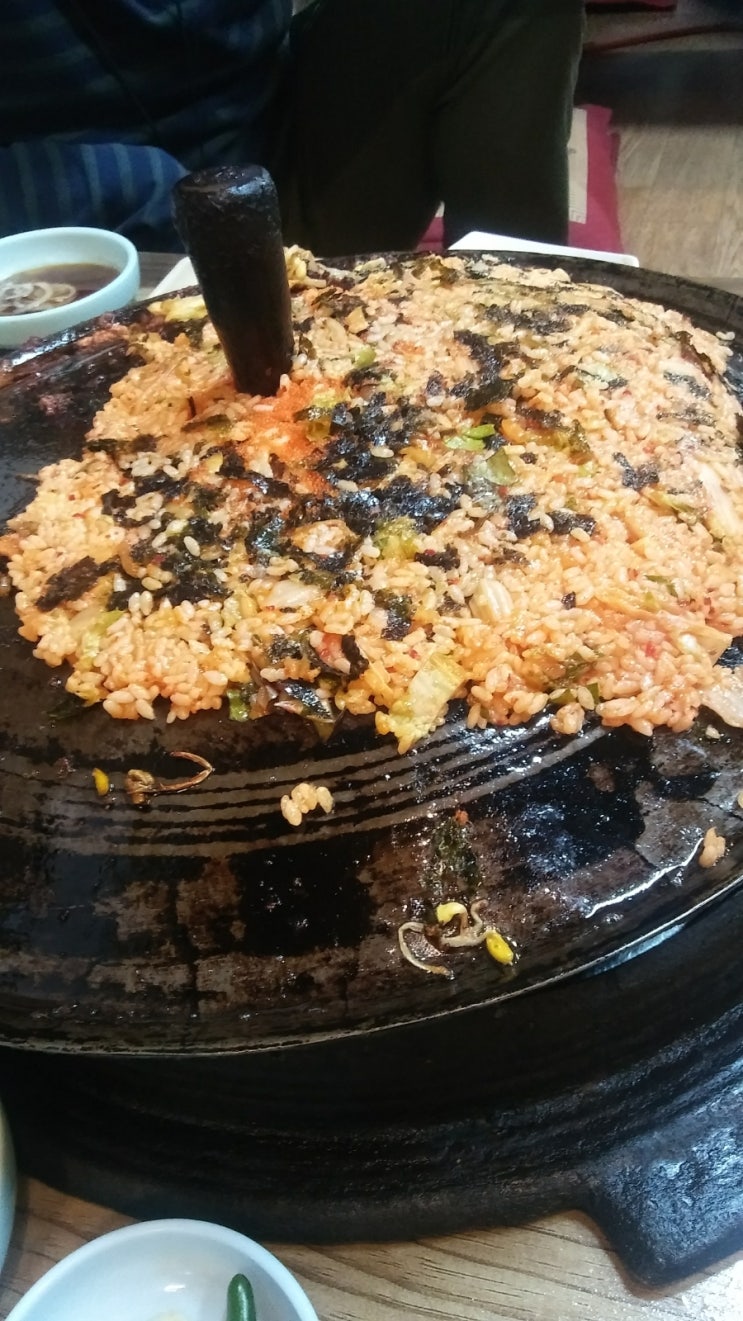 본가  솥뚜껑 생 삼겹살 이미지