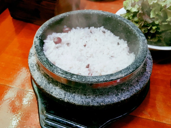 돌솥밥 기사식당 이미지