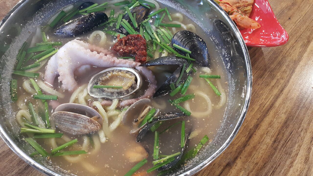 다운밀면 이미지