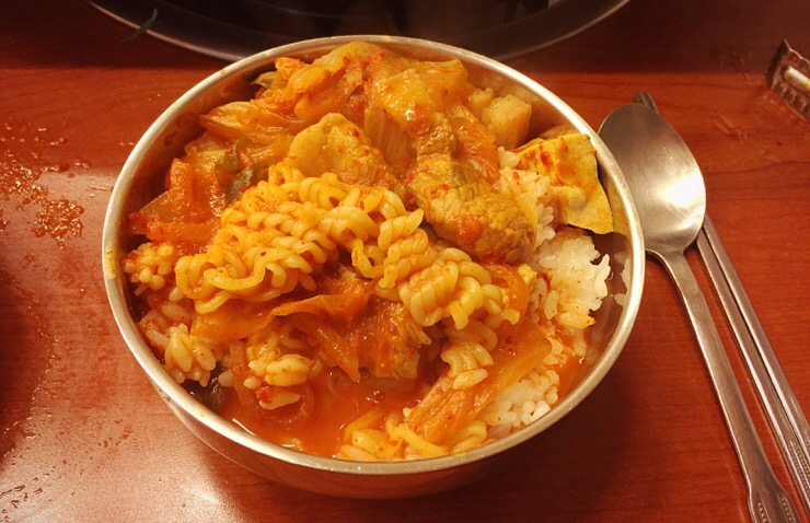 가야 생고기 김치찌개 이미지