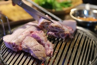 모메든식당 이미지