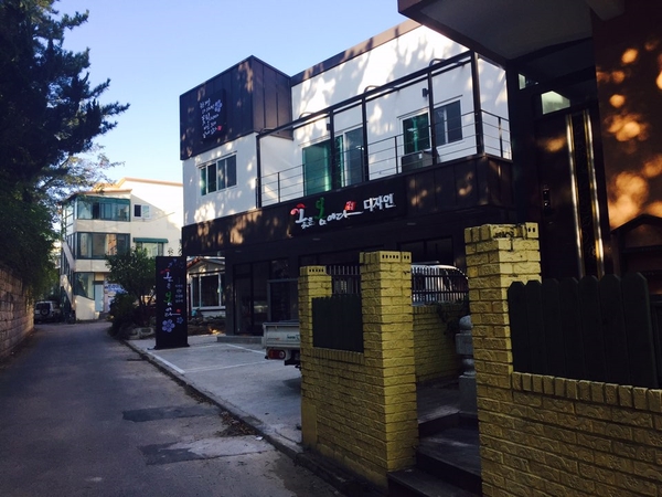 꽃은봄이다디자인 이미지