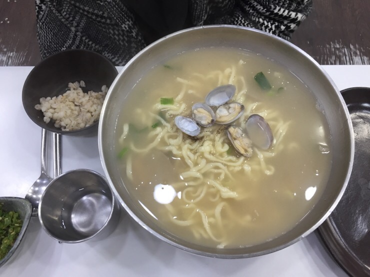 이런칼국수가 이미지