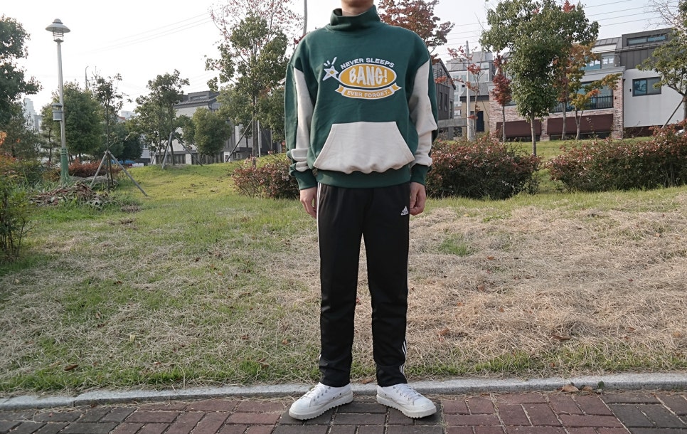앳모멘트 이미지