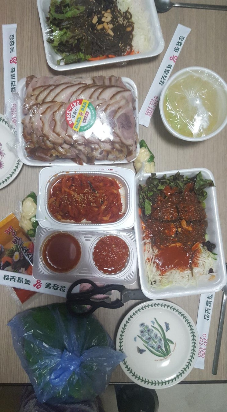 온가족이좋아하는족발 이미지
