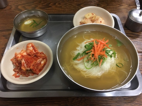 두산멸치국수 이미지