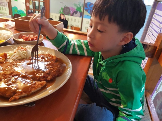 엄지돈까스 이미지