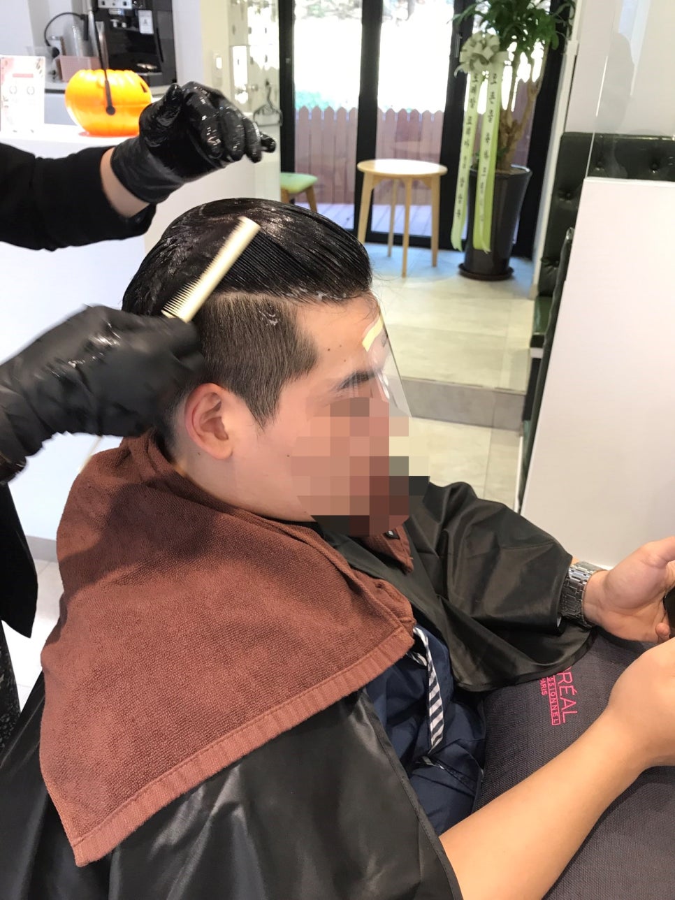살롱드비 이미지