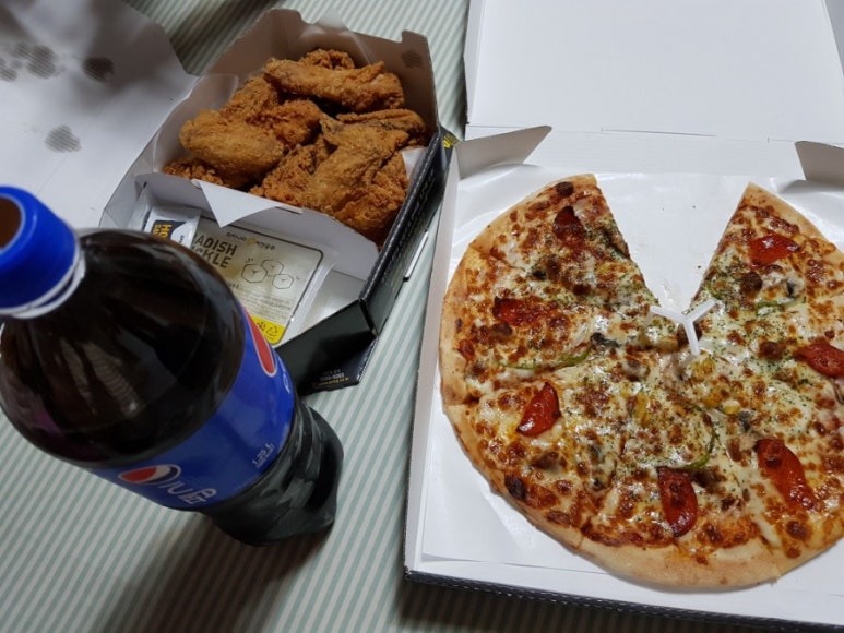 치킨나라이월점 이미지