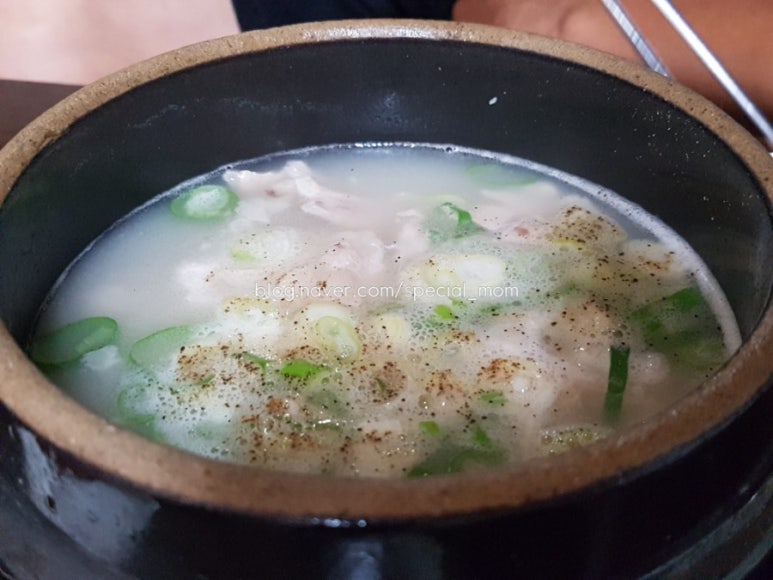 촌집돼지국밥 이미지
