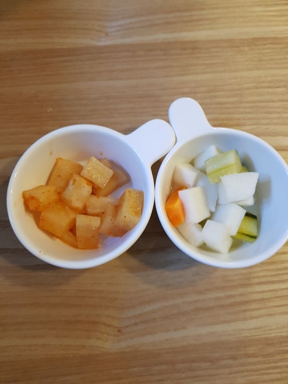 노란숟가락 이미지