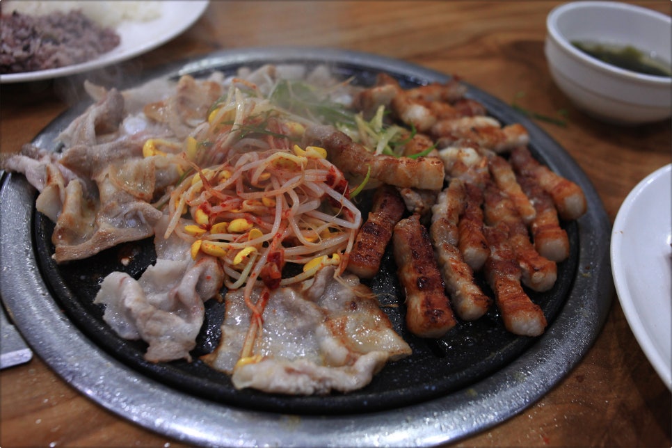 푸짐한한식부페 이미지