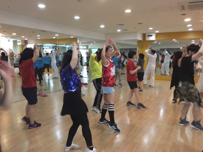 스타칼리휘트니스주 이미지