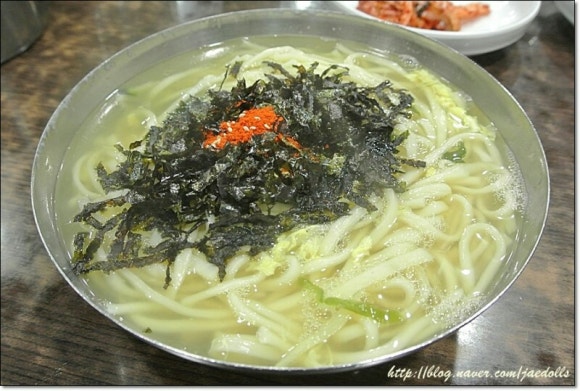 충무칼국수 이미지