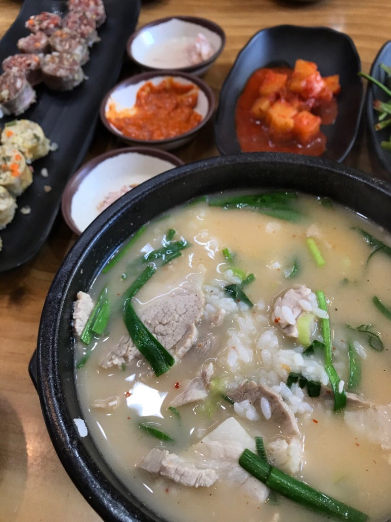삼천포돼지국밥 이미지