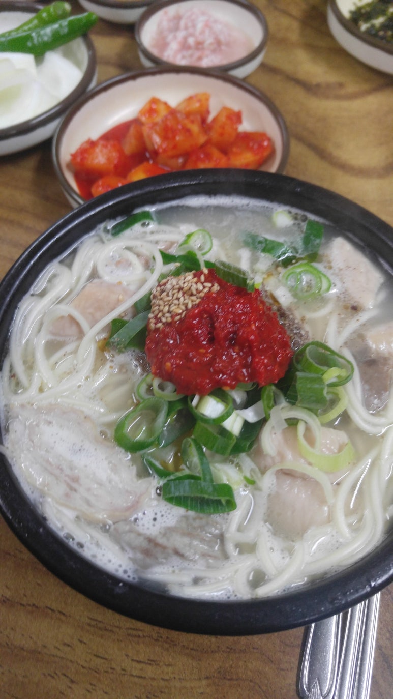 똑순이국수 이미지