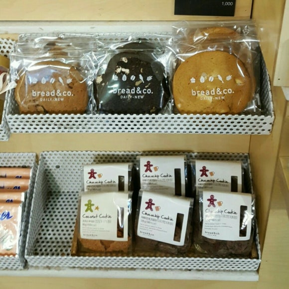 2층 제과점 이미지