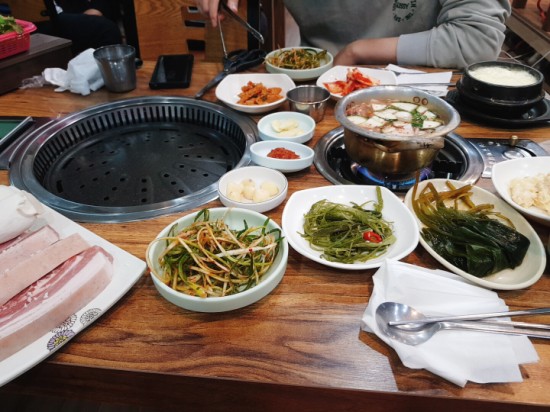 송가네흑돼지 이미지
