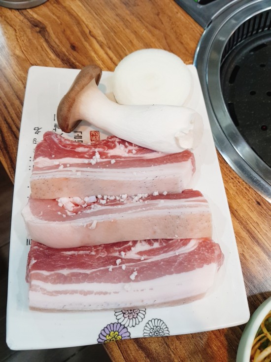 송가네흑돼지 이미지