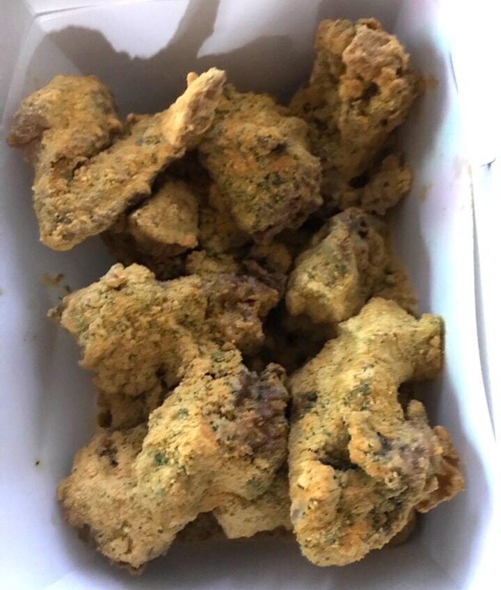 BHC 안성공도점 이미지