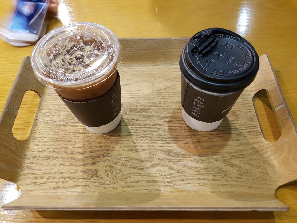 풀하우스카페 이미지