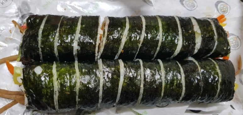 까망김밥 빨강떡볶이 이미지