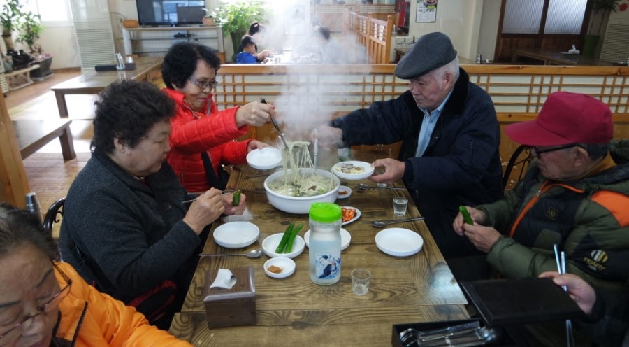 창포바지락칼국수 이미지