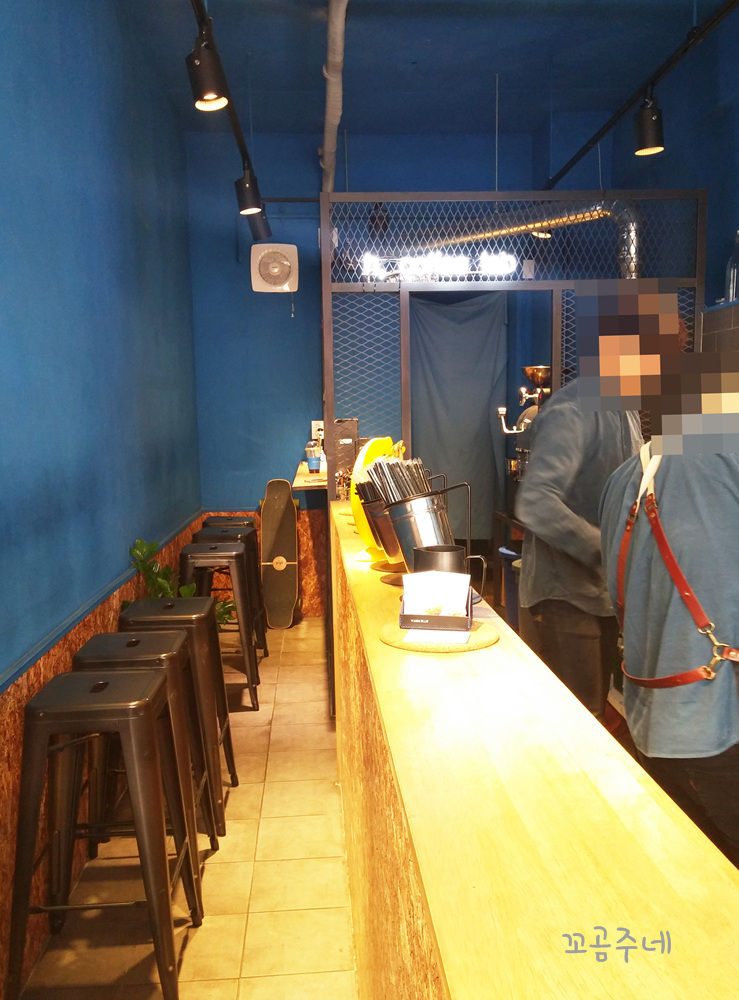 웜블루 이미지