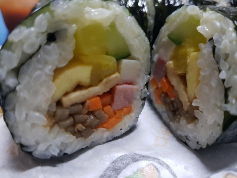 까망김밥 이미지