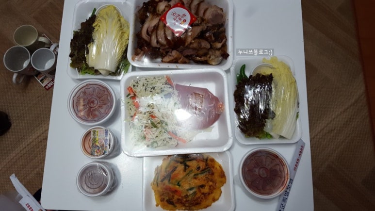 이장군왕족발 이미지