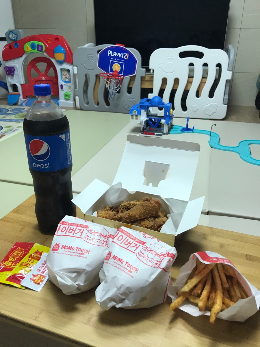맘스터치 산하점 이미지