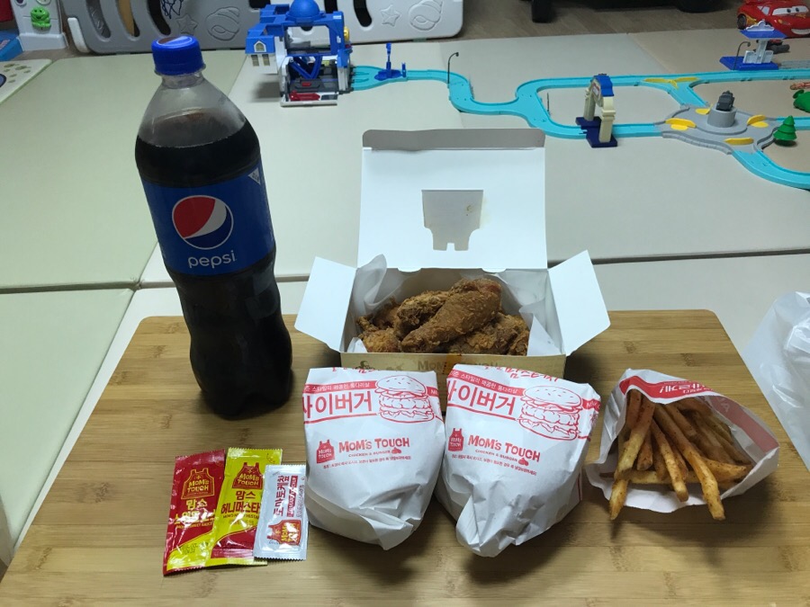 맘스터치 산하점 이미지