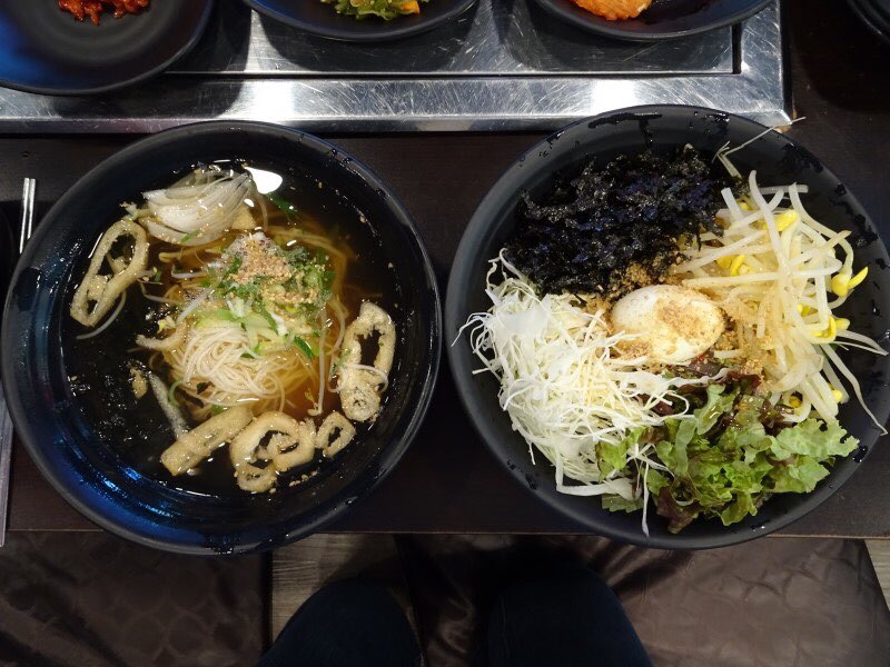 고기먹는국수 이미지
