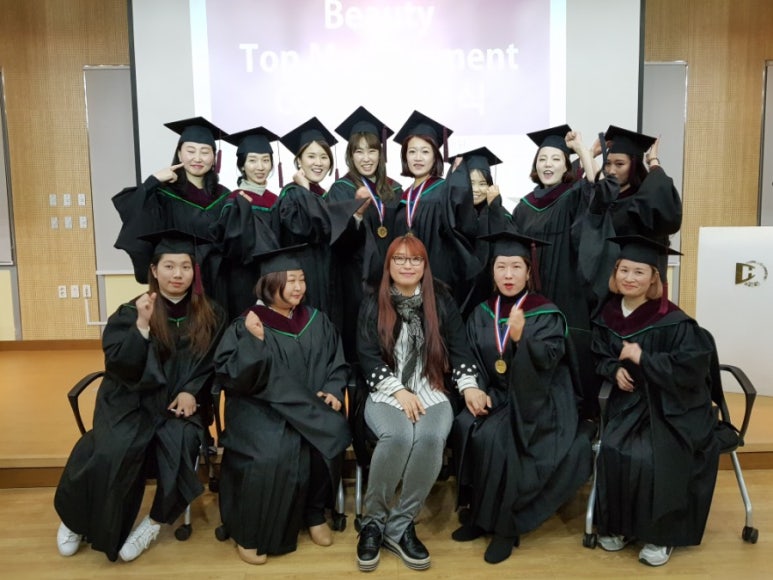 손톱이예술 이미지