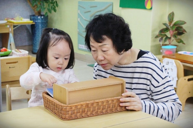 밤비니 몬테소리 이미지
