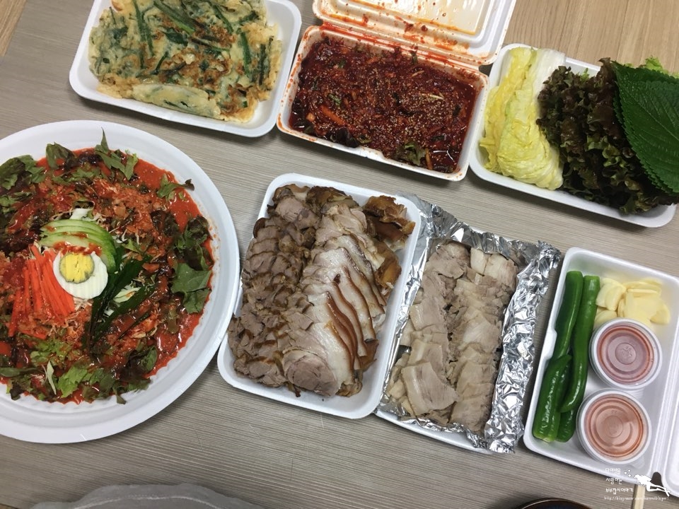 황제왕족발 이미지