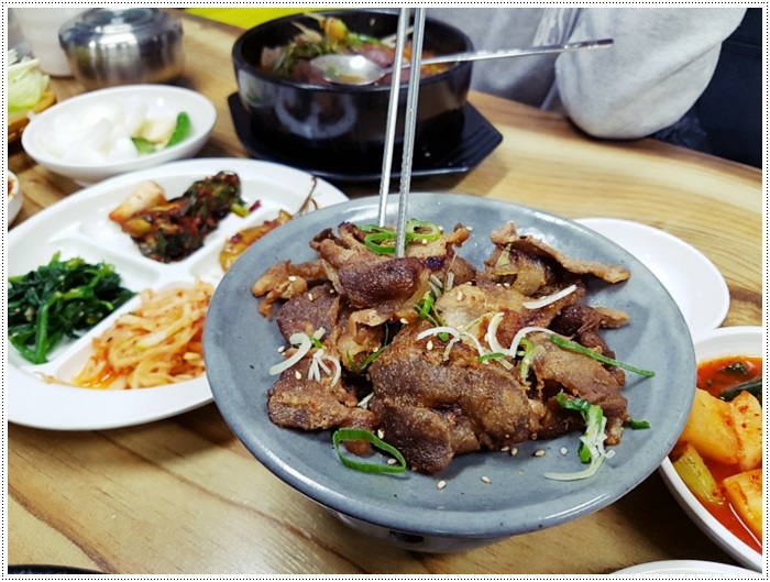 웰빙돼지국밥 이미지