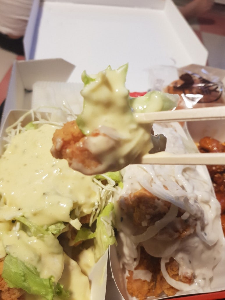 투존치킨 이미지
