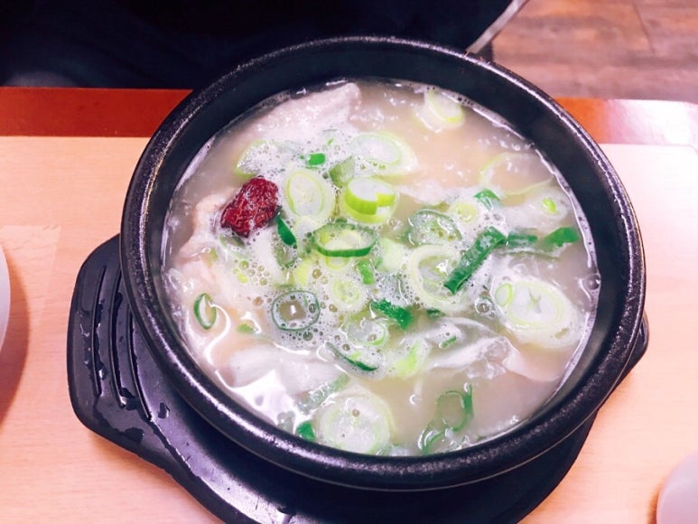 명품가마닭칼국수 이미지