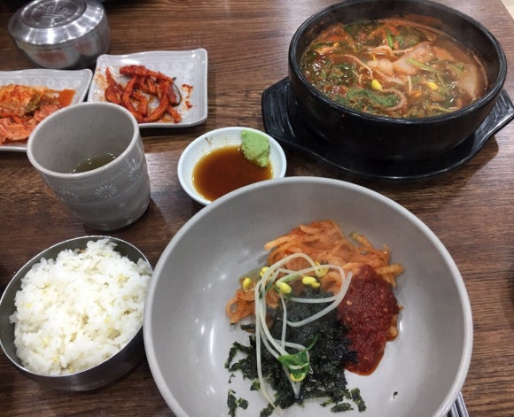 굴러들어온 복집 이미지