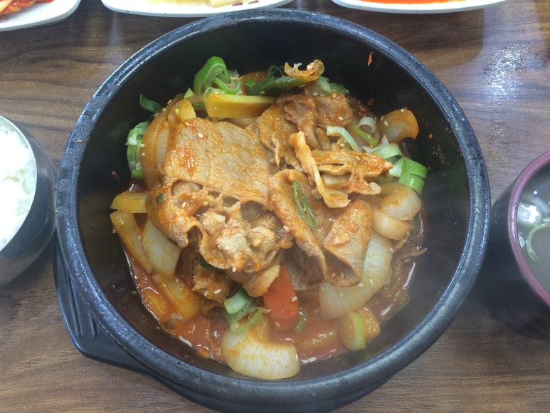 꿀쌈함흥면옥 이미지