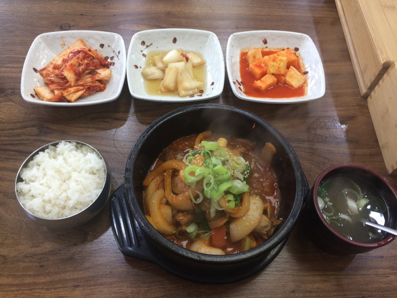 꿀쌈함흥면옥 이미지