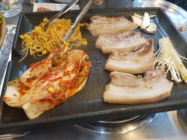산본꽃돼지 이미지