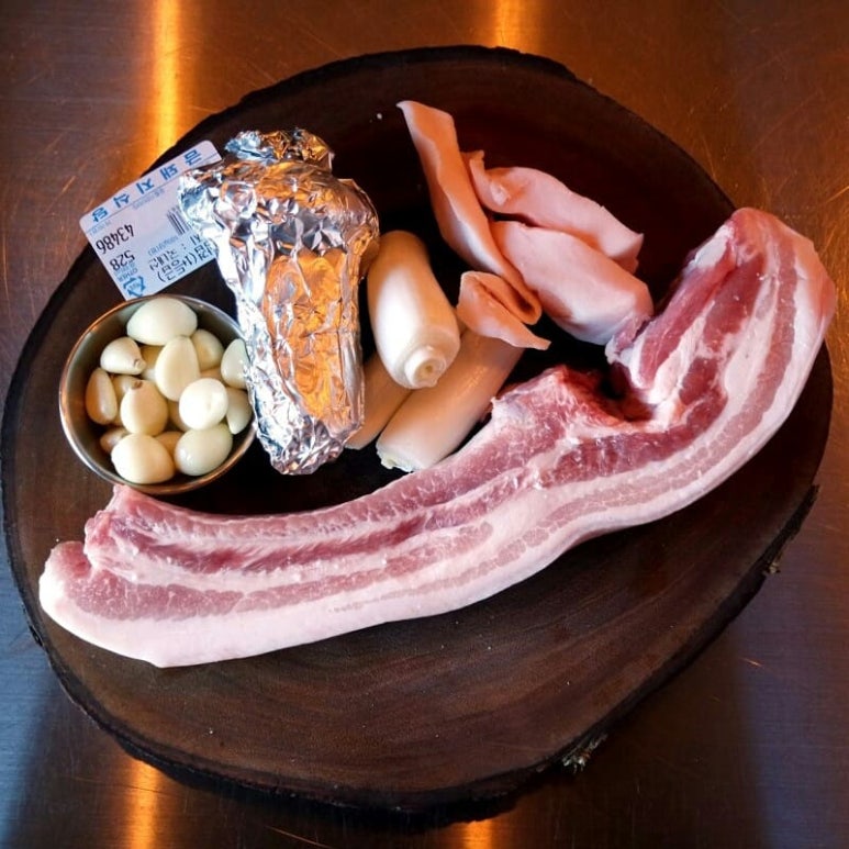 돼지식당 이미지