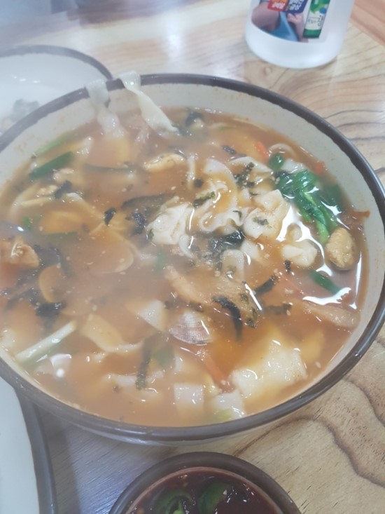 예담얼큰이칼국수 이미지