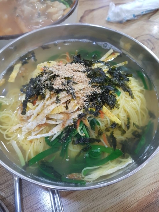 예담얼큰이칼국수 이미지