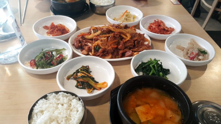 유니네식당 이미지