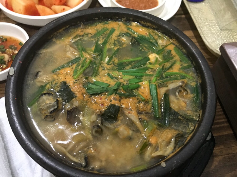 굴세상식당 이미지